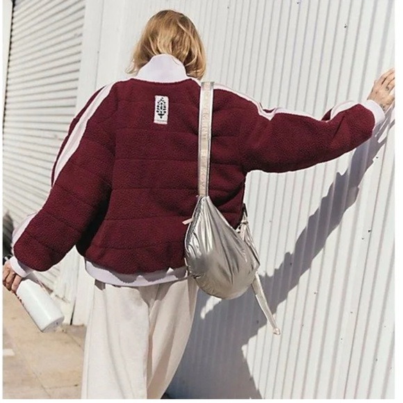 3734. FREE PEOPLE Fleecy Sherpa Scrunchy Pippa Jacket in Burgundy Red Sz S $228 - Picture 2 of 2